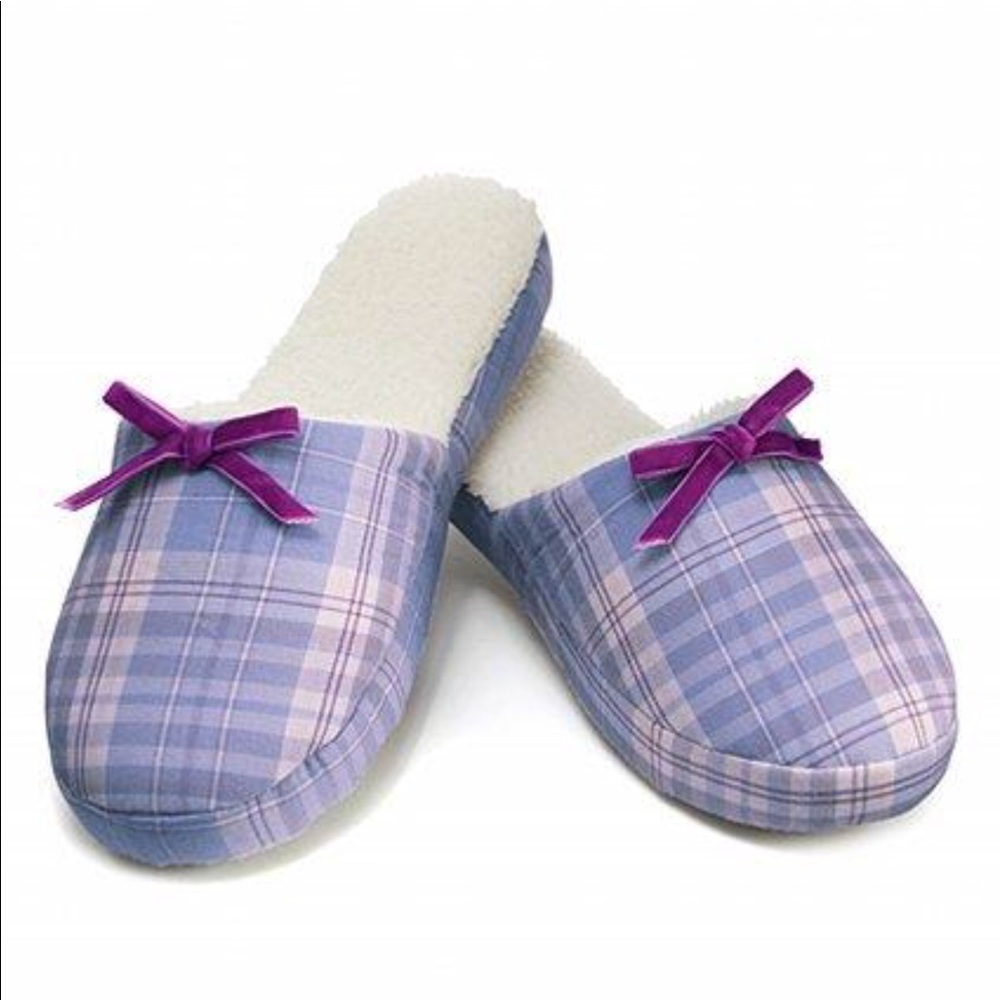 Victoria’s Secret Flannel Slippers
